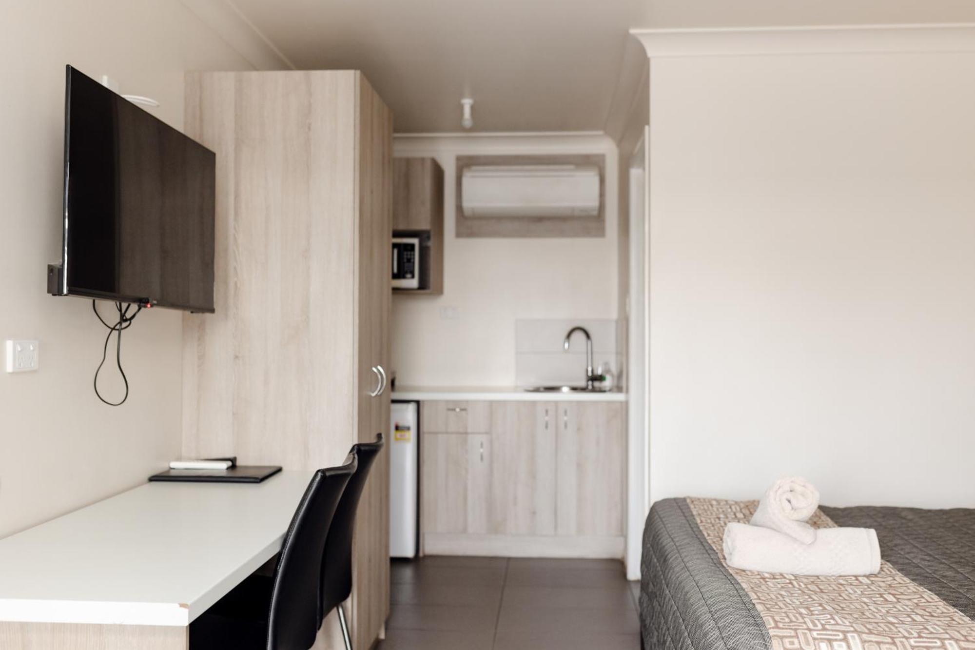 Starline Motor Inn Miles Dış mekan fotoğraf
