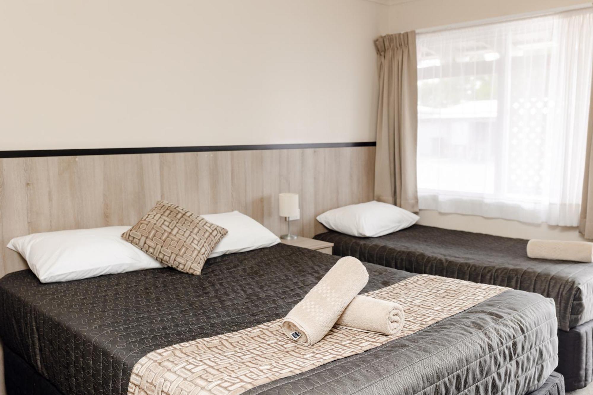 Starline Motor Inn Miles Dış mekan fotoğraf